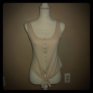 Express button tank top